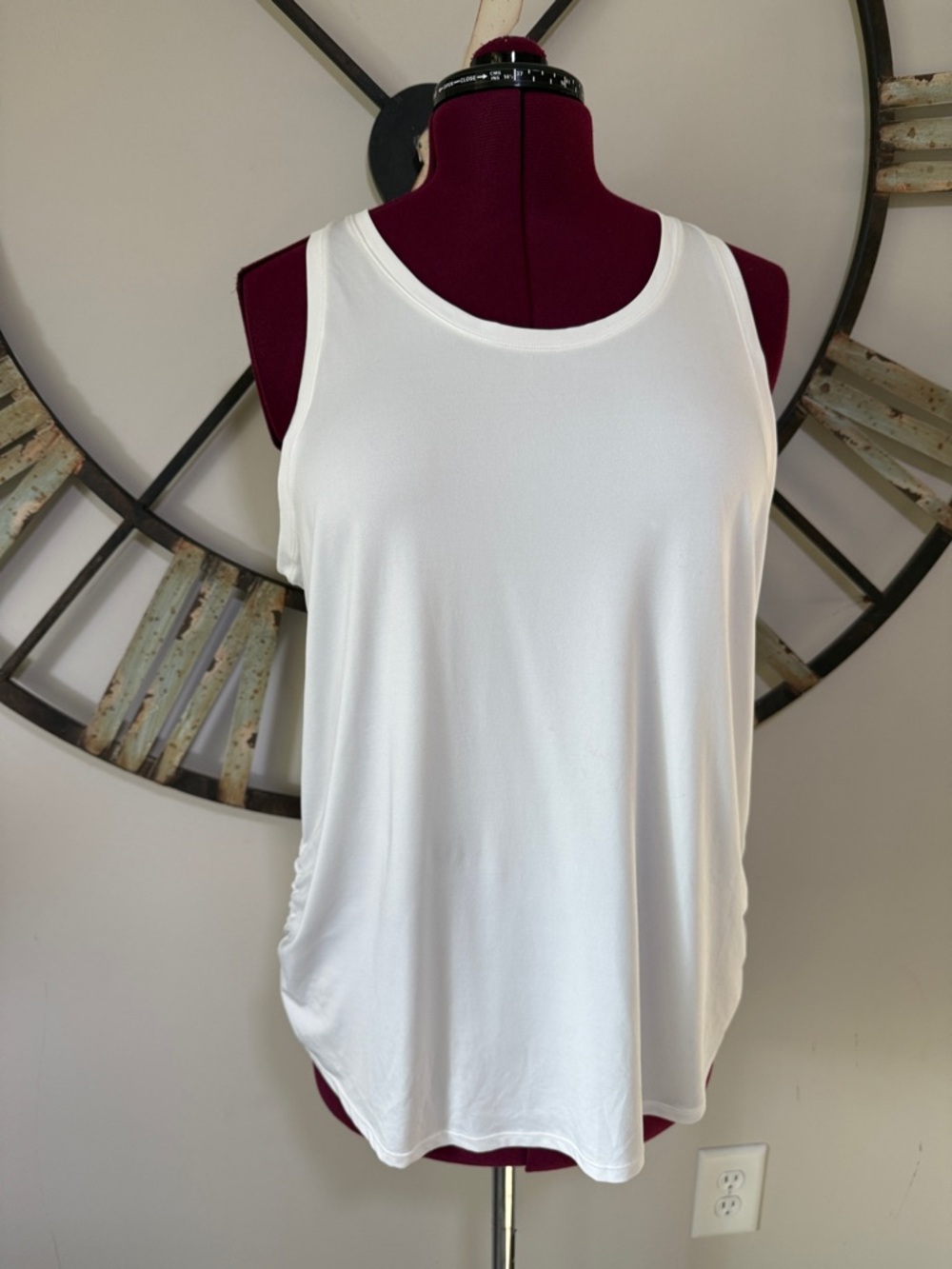 Xersion Active White Sleeveless Tank Top